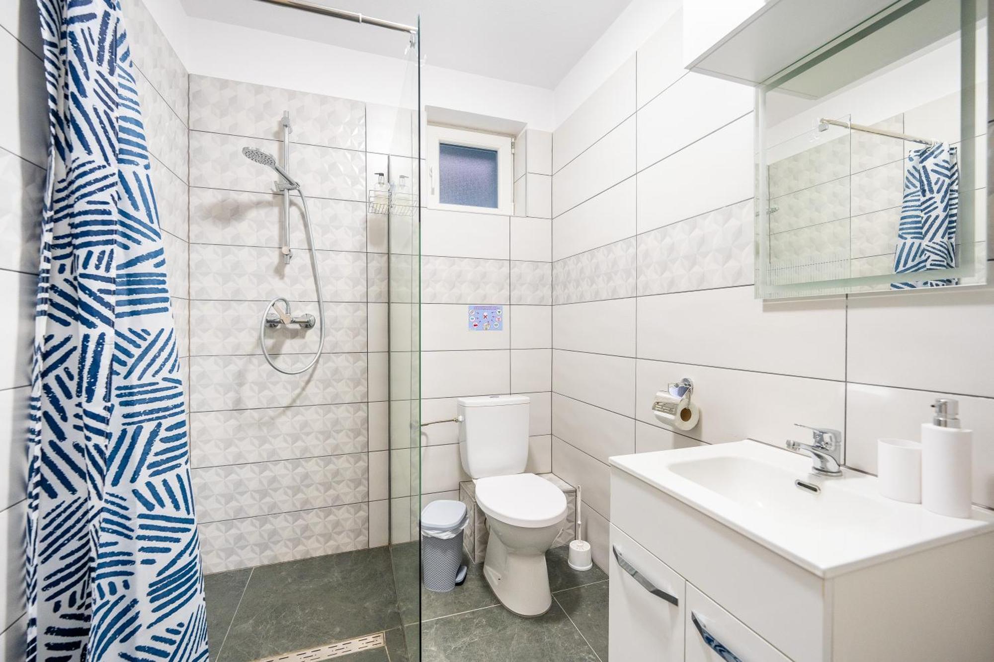 Готель Yvett House Сфинту-Ґеорґе Екстер'єр фото