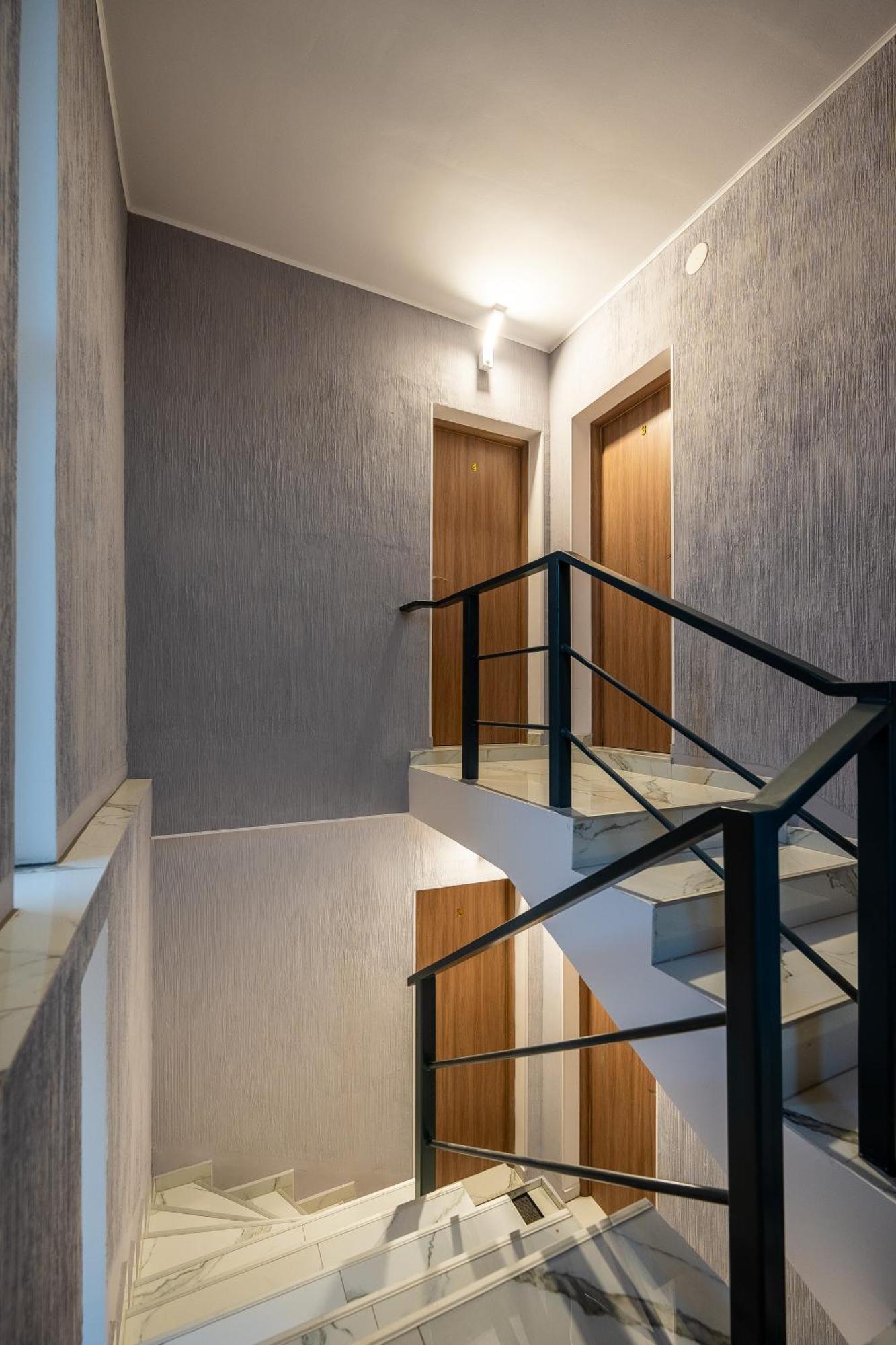Готель Yvett House Сфинту-Ґеорґе Екстер'єр фото