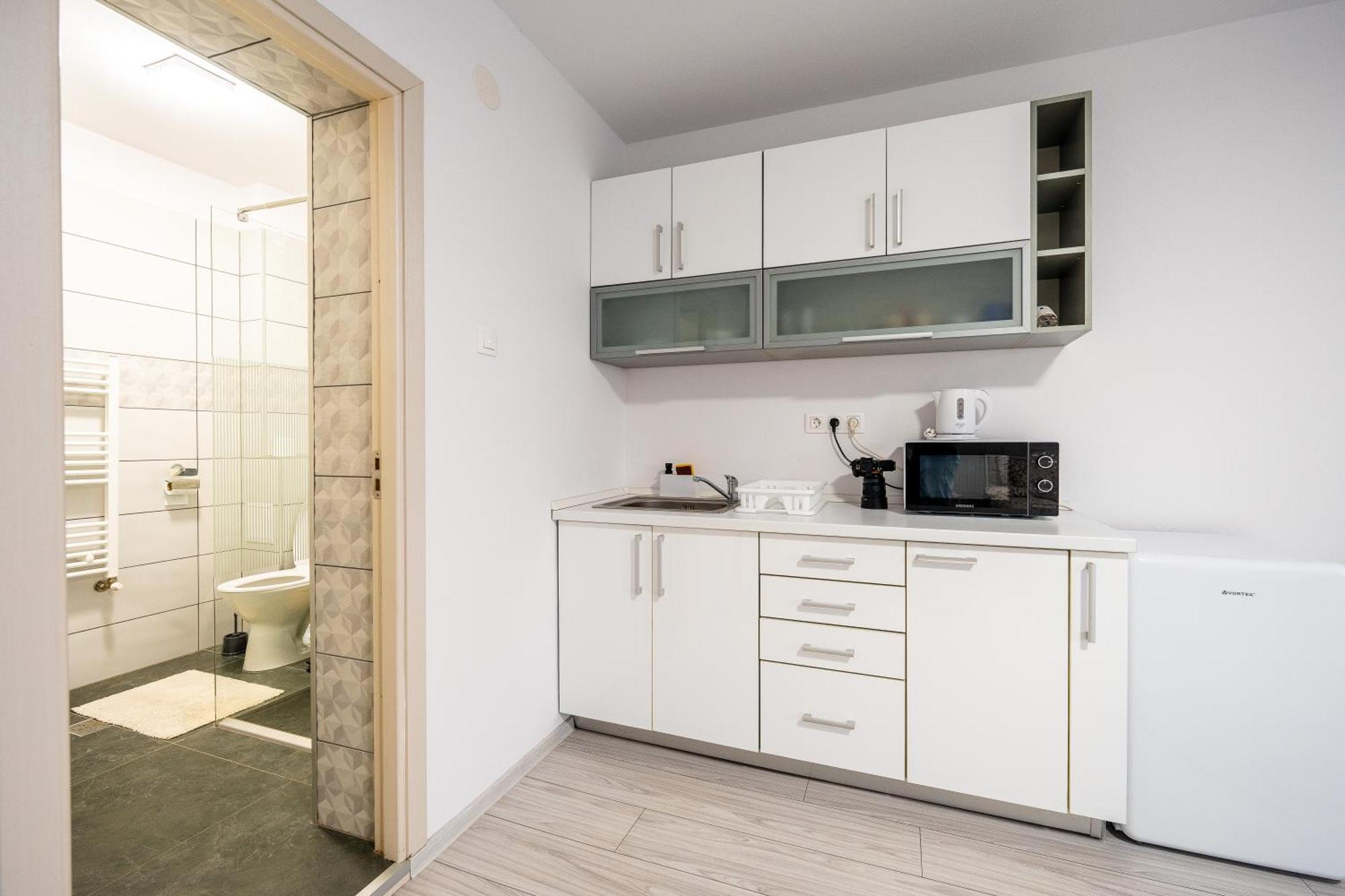 Готель Yvett House Сфинту-Ґеорґе Екстер'єр фото